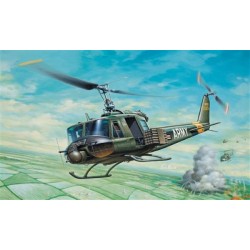 Italeri 0040 UH - 1B HUEY 1/72