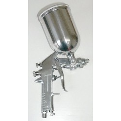 Spray gun with tank