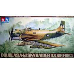 Douglas A-1J Skyraider 1/48